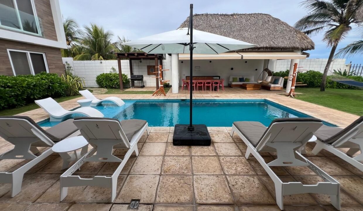 Casa en Monterrico KM 9 Frente al Mar Título de Propiedad (13)