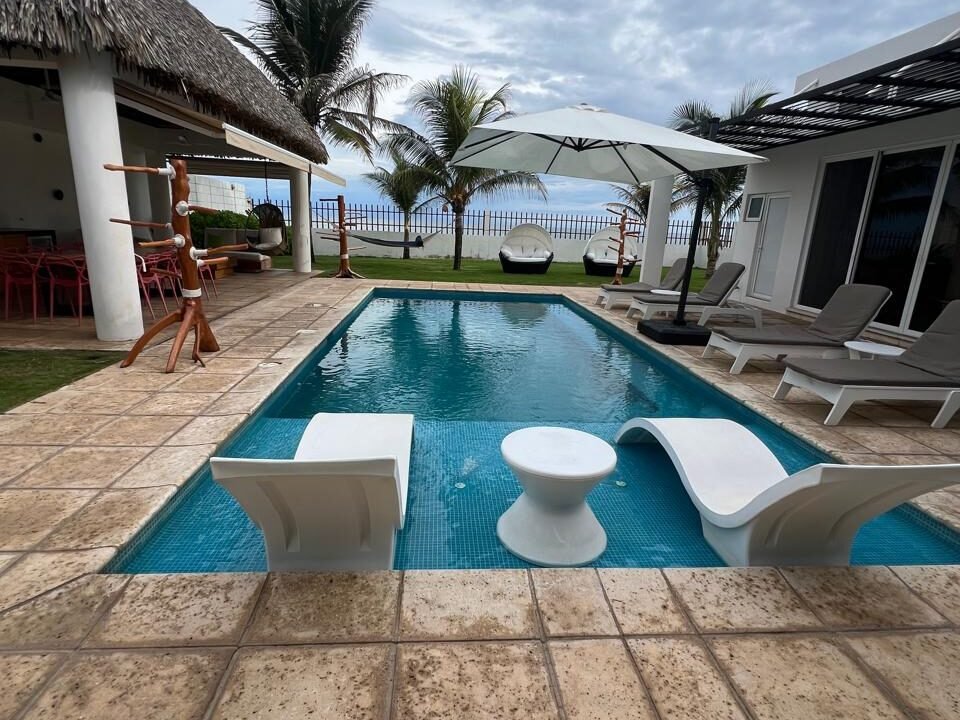 Casa en Monterrico KM 9 Frente al Mar Título de Propiedad (15)