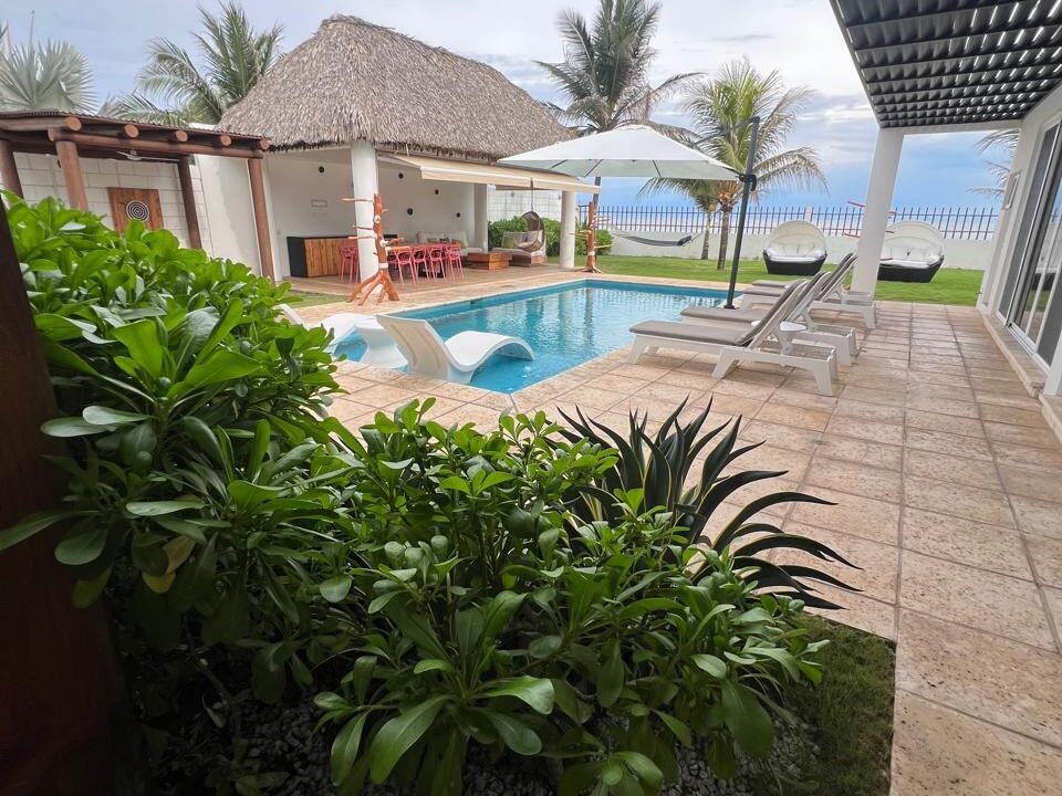 Casa en Monterrico KM 9 Frente al Mar Título de Propiedad (16)