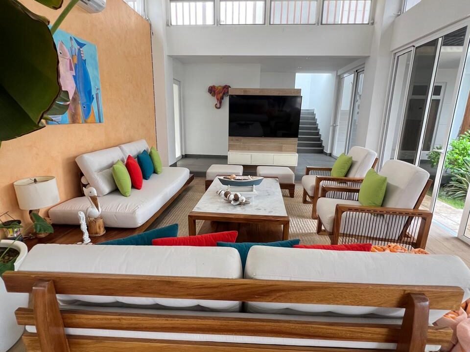 Casa en Monterrico KM 9 Frente al Mar Título de Propiedad (7)