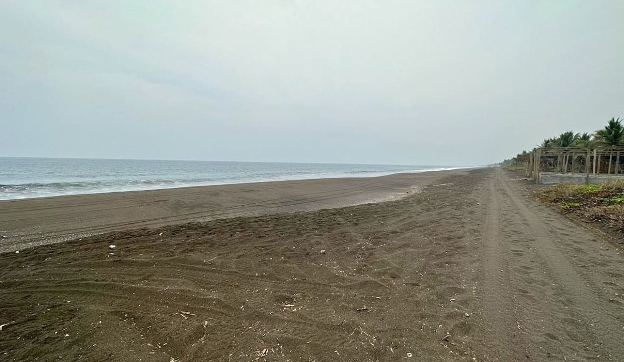 processed-exterior-929eafdbl