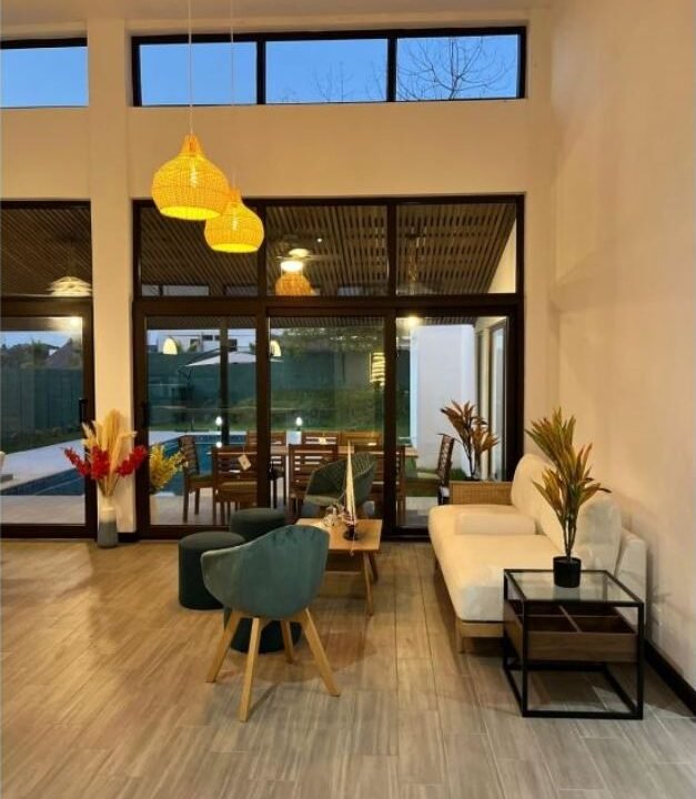 2026-04-10 16_16_38-WhatsApp