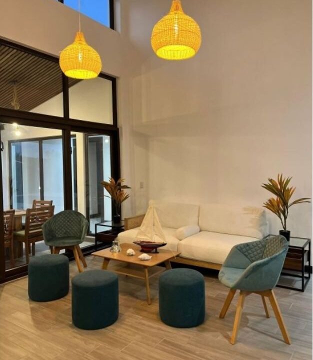 2026-04-10 16_16_59-WhatsApp