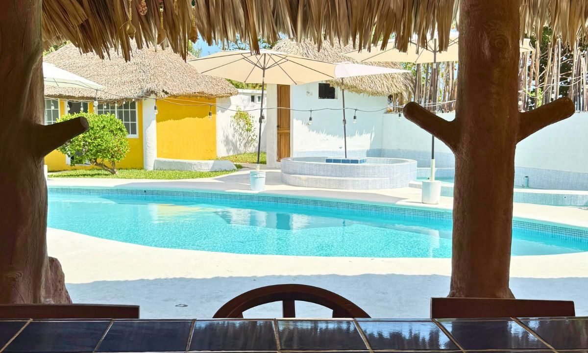 Casa en Monterrico KM 155 Amplio Jardín El Cebollito (13)