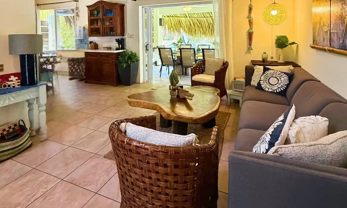 Casa en Monterrico Km 140 Con Dos Terrenos Se Renta Bien En Airbnb (4)