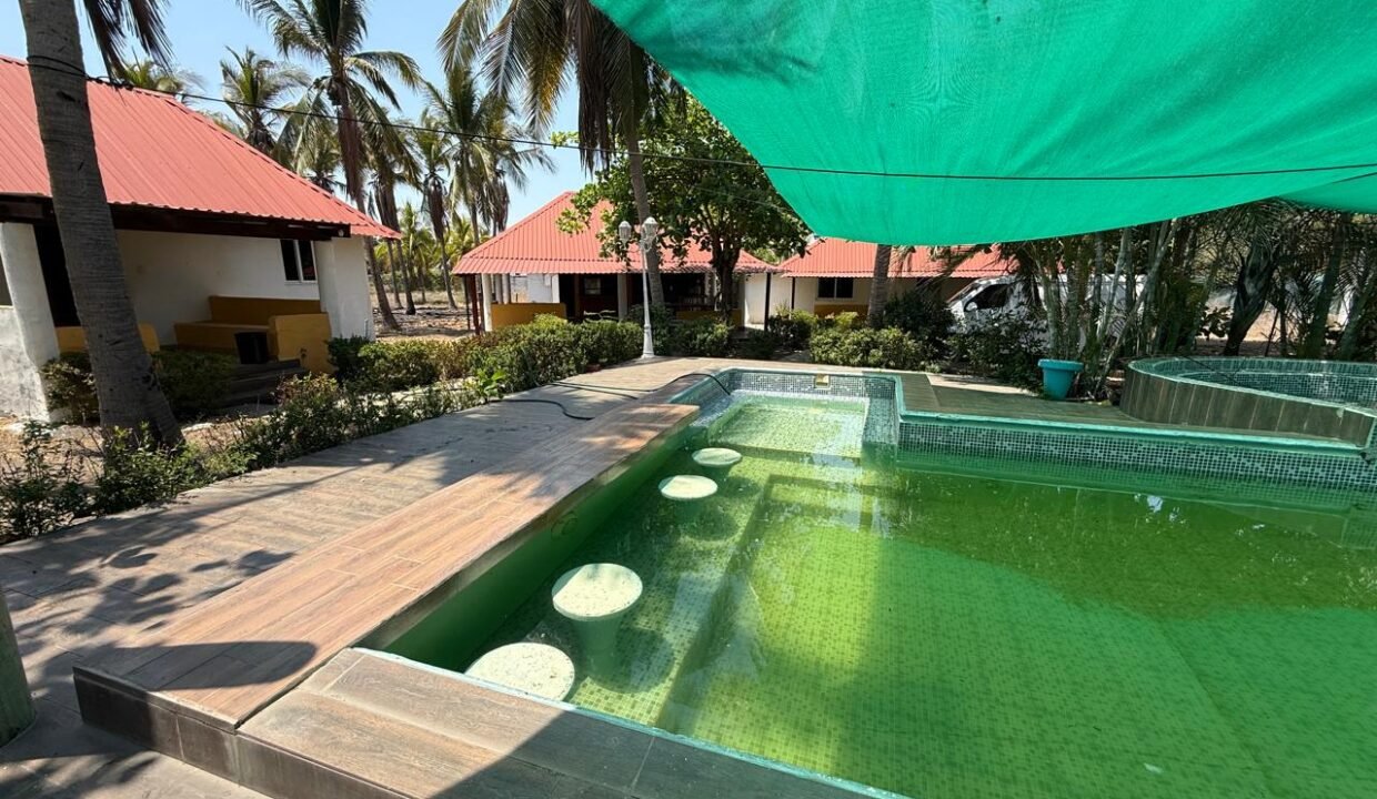 Casa en Monterrico KM 134 4 Bungalows con Amplio Jardín Ideal para Hotelito en Airbnb (18)