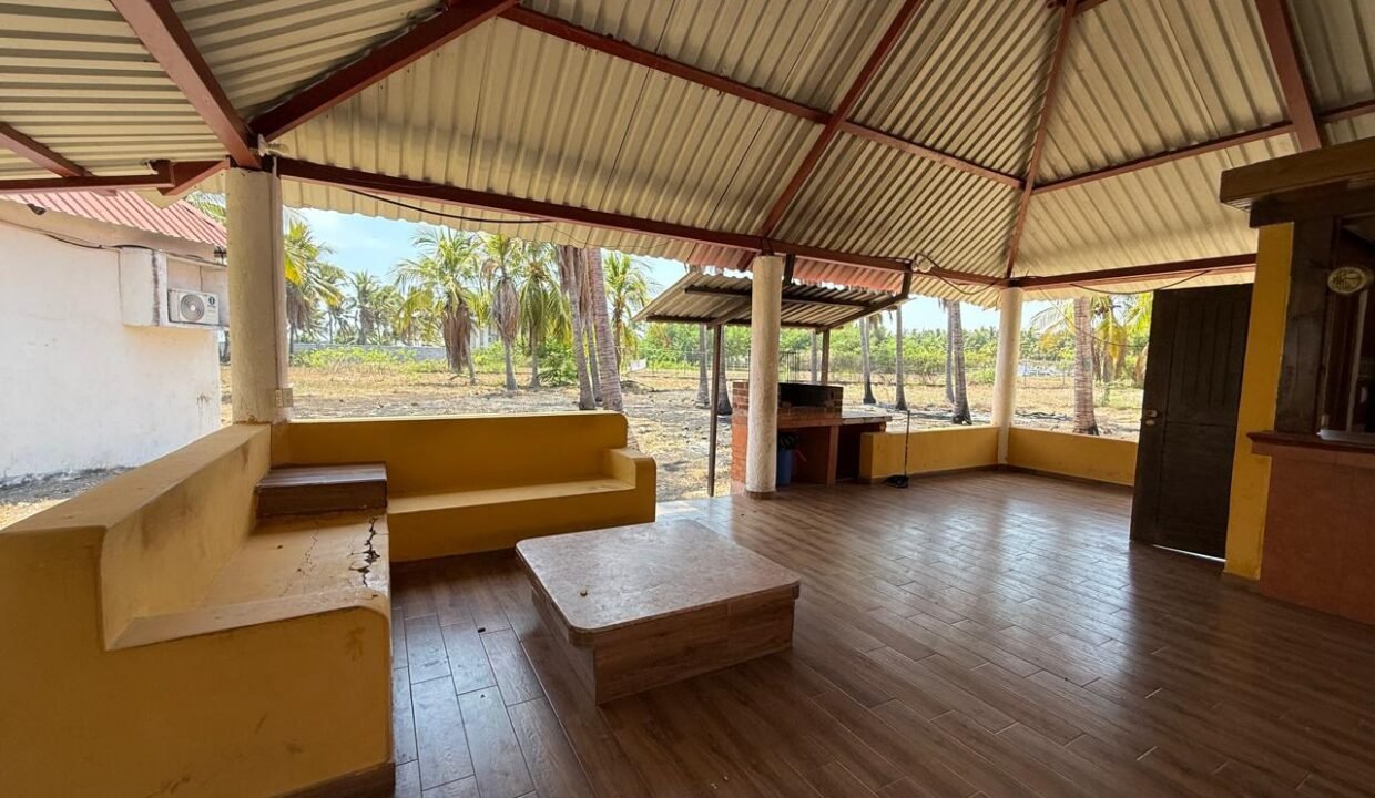 Casa en Monterrico KM 134 4 Bungalows con Amplio Jardín Ideal para Hotelito en Airbnb (9)