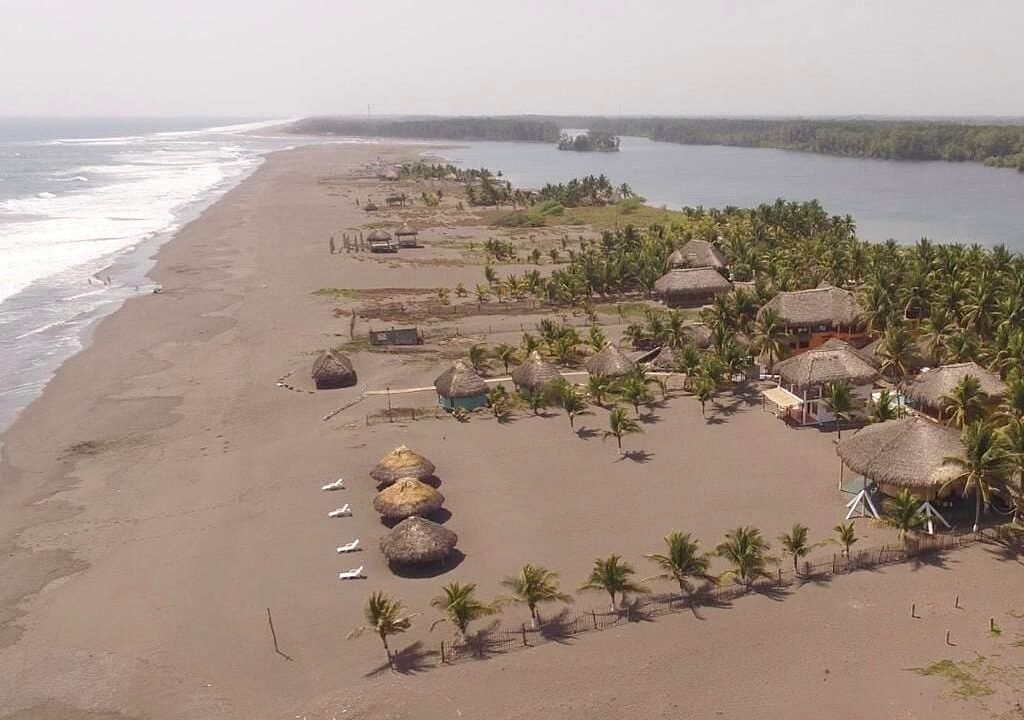 Hotel con Amplio Terreno en El Jiote, Las Lisas Oportunidad de Inversión (9)