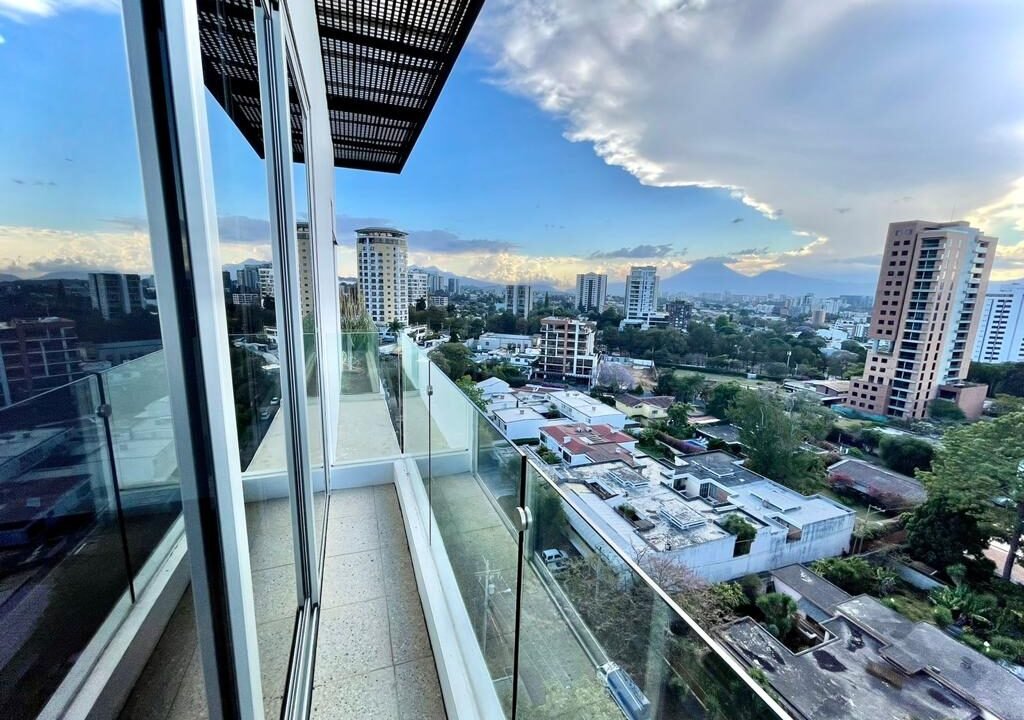 Penthouse en Midori Zona 15 3 Habitaciones con Balcón Privado Ciudad de Guatemala x (11)
