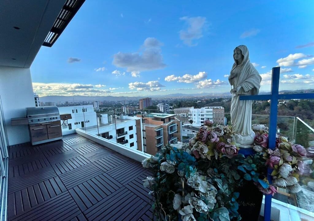 Penthouse en Midori Zona 15 3 Habitaciones con Balcón Privado Ciudad de Guatemala x (6)
