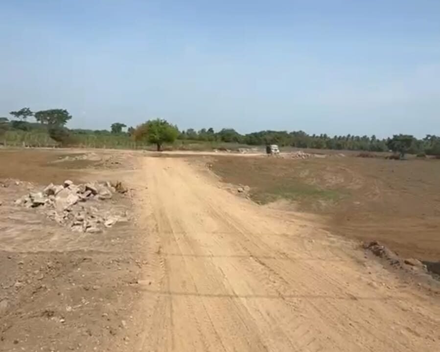 Terreno en Km 94.5 Autopista Puerto Quetzal 63,497 v² (1)