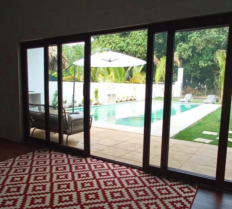 Casa NUEVA en Monterrico KM 134 Linda Piscina (9)