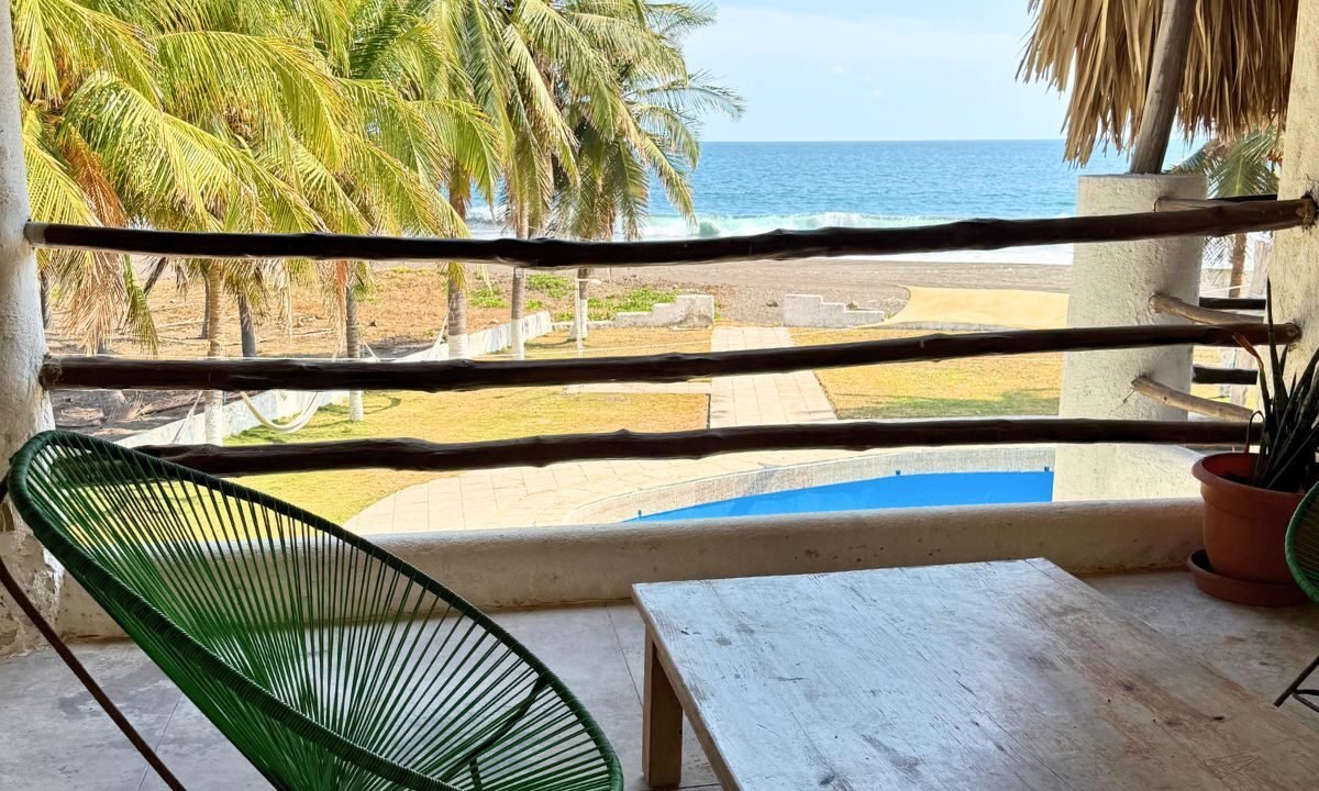 Casa en Monterrico KM 155 Frente al Mar Casa de Playa Española (10)