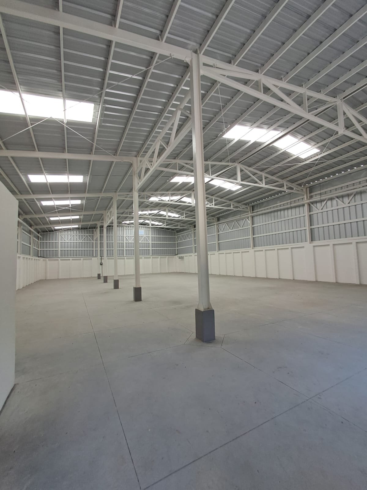 Bodega en Cocales | Conjunto de Bodegas - Image 2
