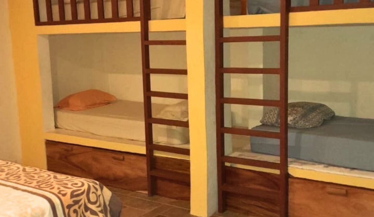 Casa Frente al Mar con Título de Propiedad Monterrico (4)
