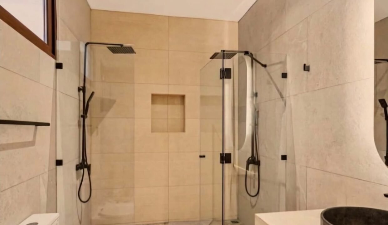 Casa en Hacienda del Comendador Diseño Moderno y Amplios Espacios Antigua (8)