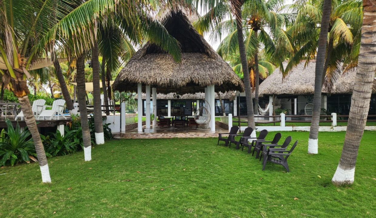 Casa en Monterrico Frente al Mar El Pumpo (8)