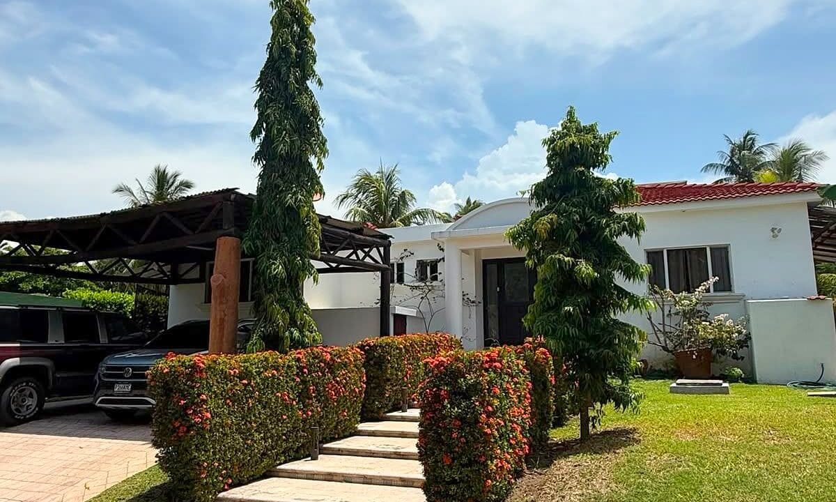 Casa en Villas del Pacífico Piscina Propia Chulamar (15)
