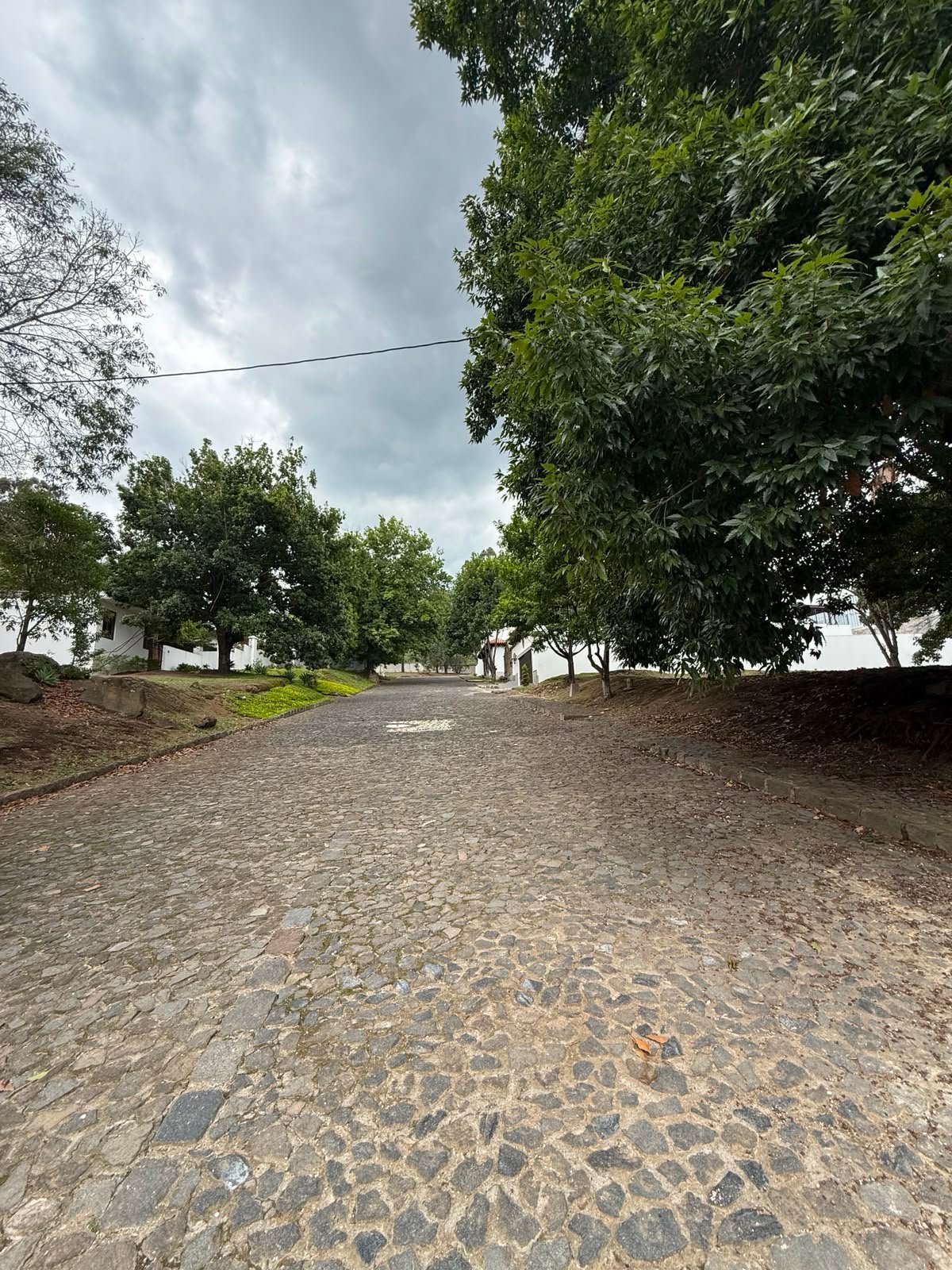 Terreno en Antigua Guatemala | En Condominio Finca de Santa Delfina - Image 1