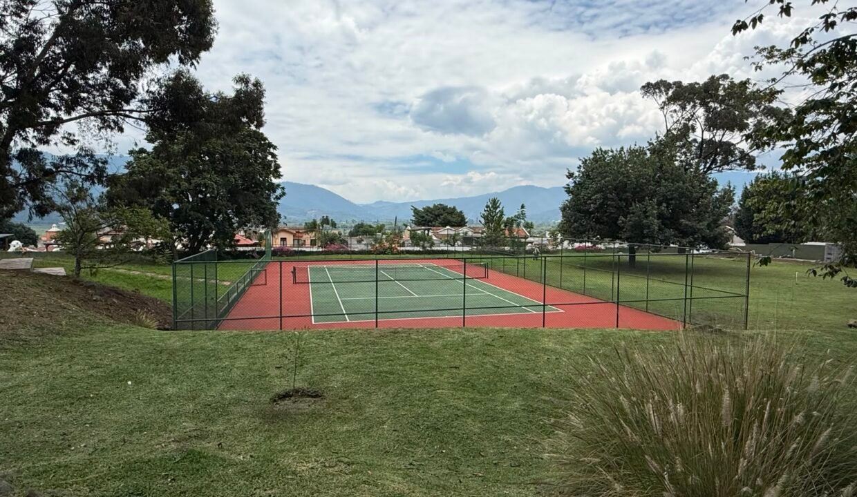 Terreno en Antigua Guatemala En Condominio Finca de Santa Delfina (9)