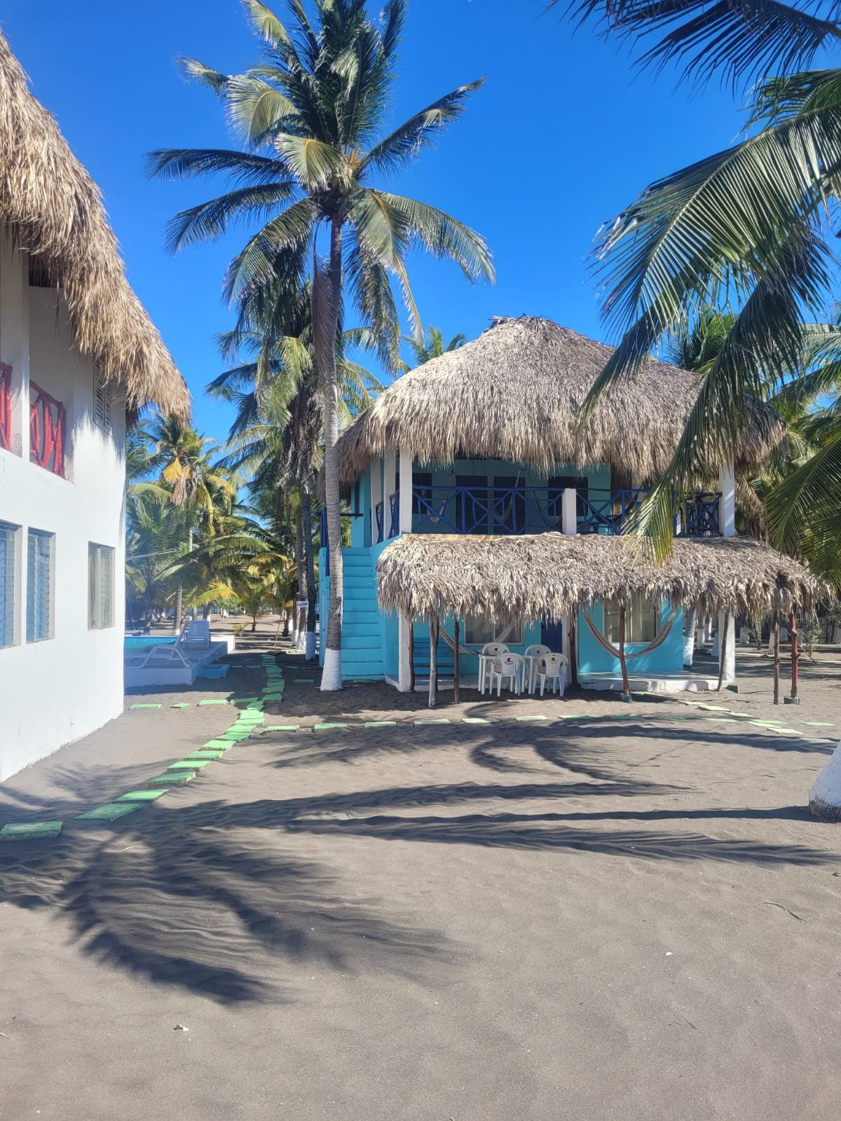 Casa en Las Lisas |  Frente al Mar | Propiedad Multifamiliar con Piscina - Miniatura 11