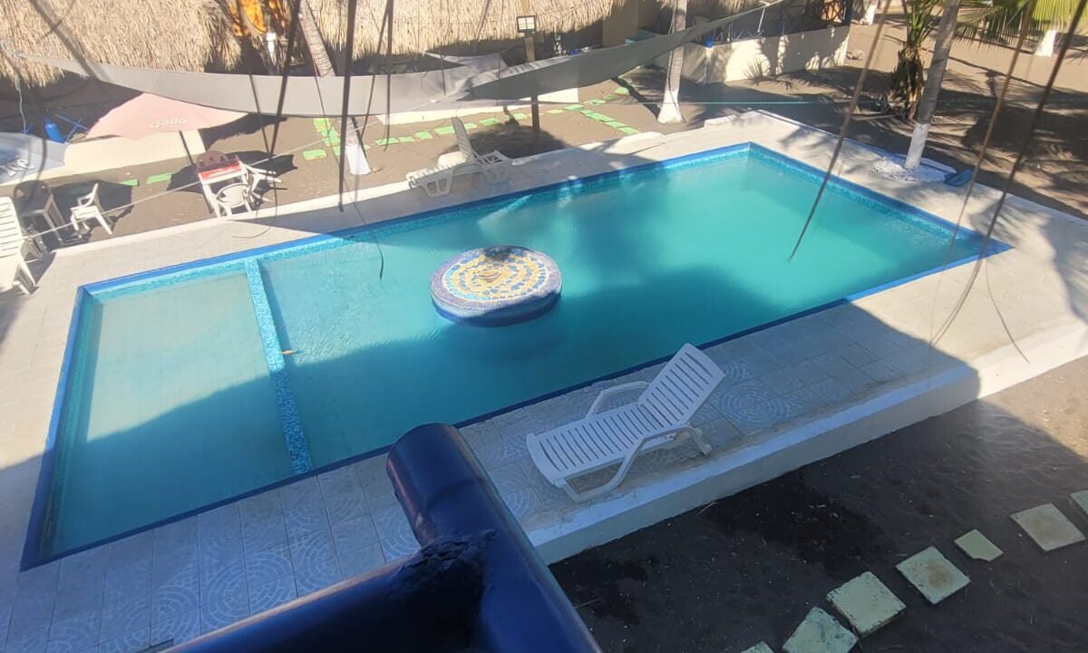Casa en Las Lisas Frente al Mar Propiedad Multifamiliar con Piscina (14)