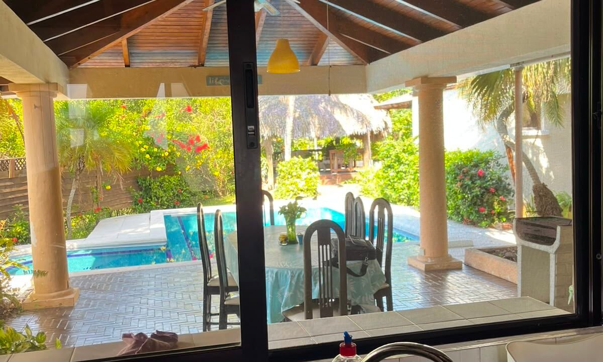 Casa en Likin Acceso a Canal Amplia Piscina y Lindo Jardín (19)
