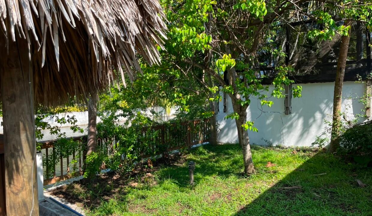 Casa en Likin Acceso a Canal Amplia Piscina y Lindo Jardín (20)