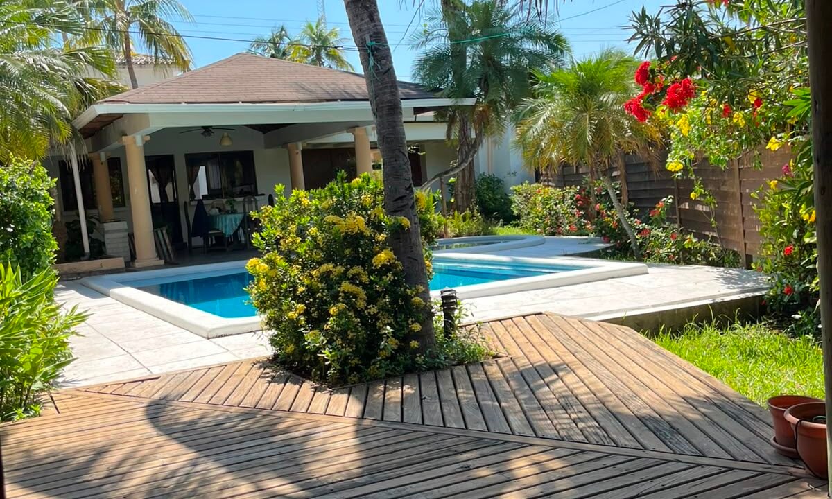 Casa en Likin Acceso a Canal Amplia Piscina y Lindo Jardín (21)