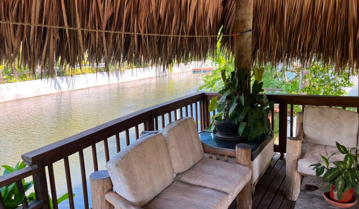 Casa en Likin Acceso a Canal Amplia Piscina y Lindo Jardín (25)