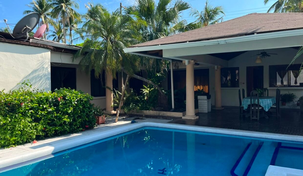 Casa en Likin Acceso a Canal Amplia Piscina y Lindo Jardín (8)