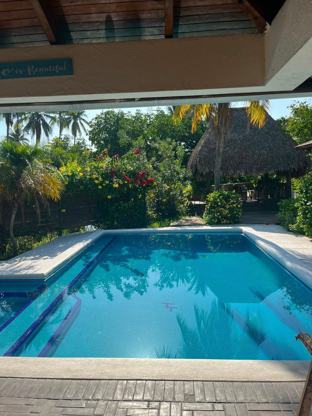 Casa en Likin | Acceso a Canal | Amplia Piscina y Lindo Jardín - Image 3