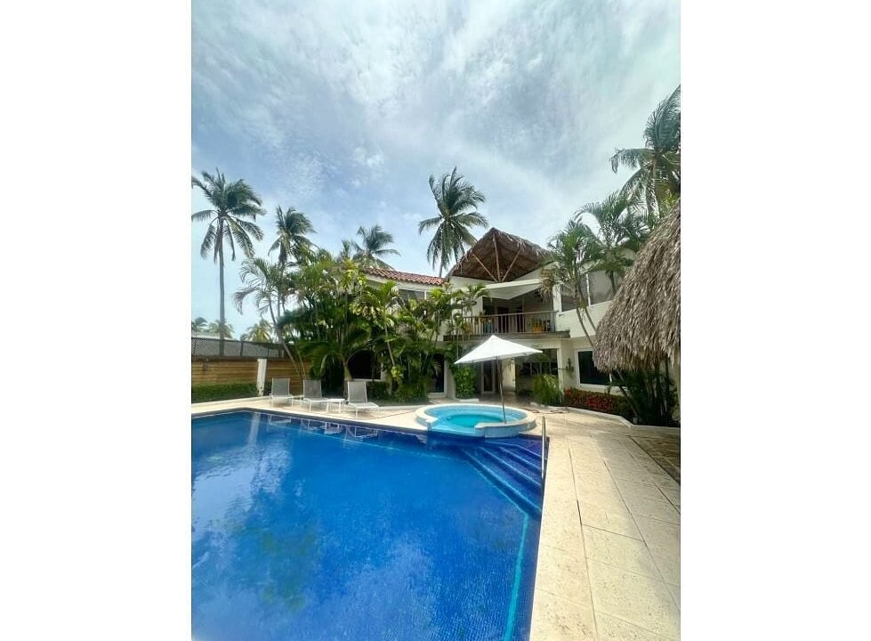 Casa en Likin Amueblada con Piscina y Jacuzzi (15)