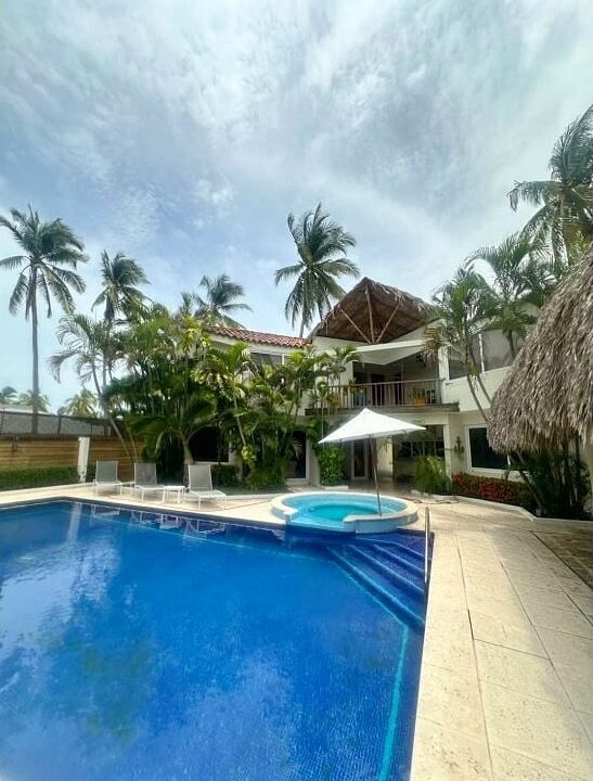 Casa en Likin Amueblada con Piscina y Jacuzzi (15)
