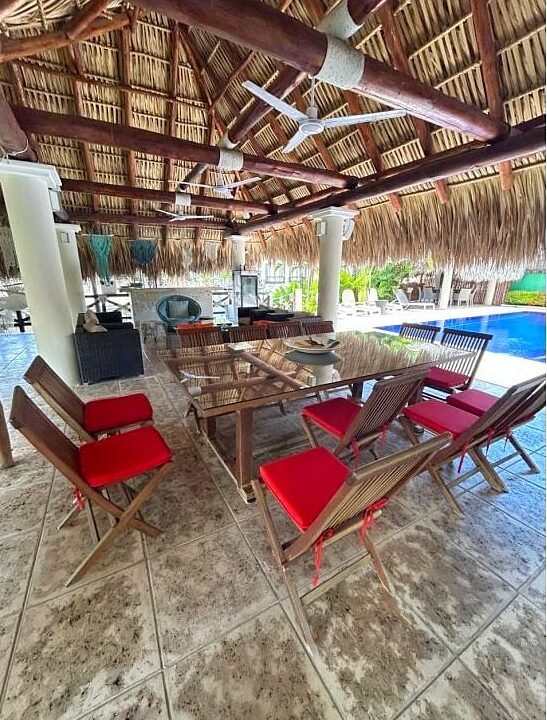 Casa en Likin Amueblada con Piscina y Jacuzzi (5)