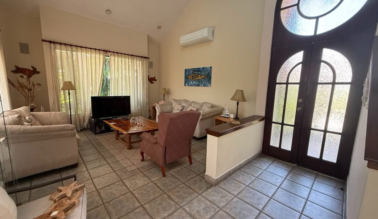 Casa en Likin Terreno de Esquina (14)