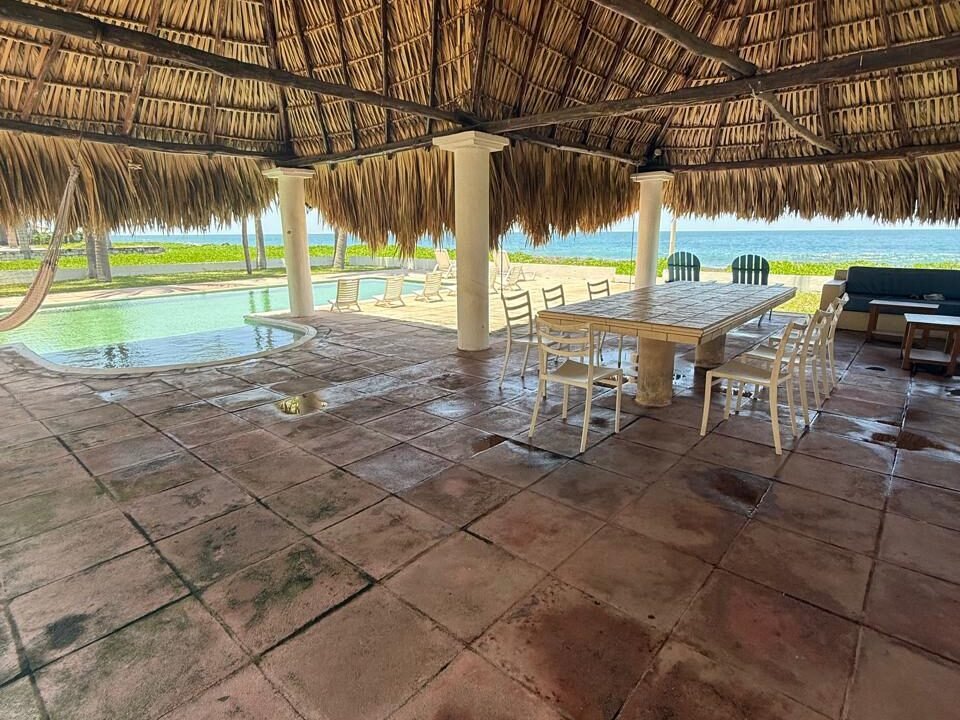 Casa en Monterrico Frente al Mar Piscina con Vista al Mar (12)