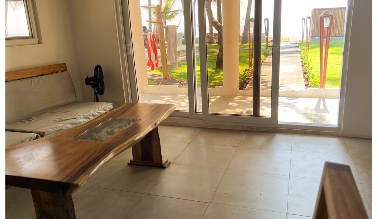 Casa Frente al Mar En El Cebollito, Monterrico (10)
