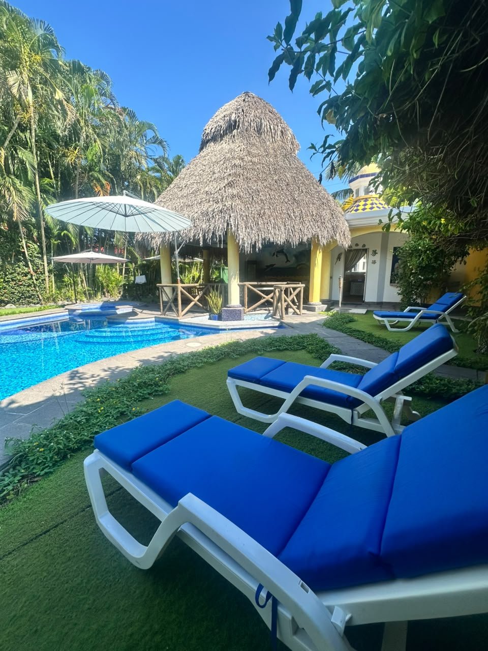 Casa en All Seasons | Piscina Propia con Lagartera y Jacuzzi - Image 4