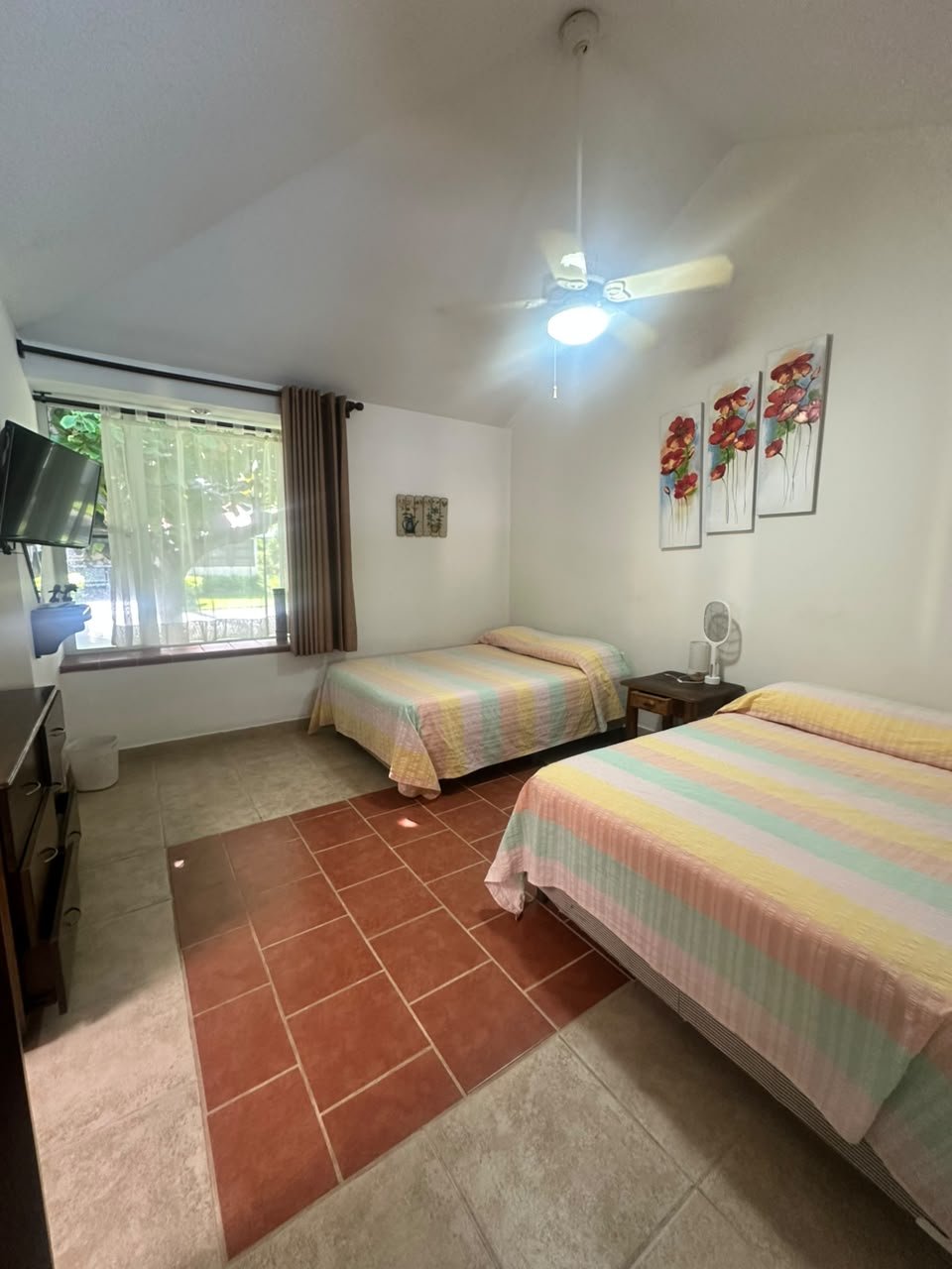Casa en All Seasons | Piscina Propia con Lagartera y Jacuzzi - Miniatura 18