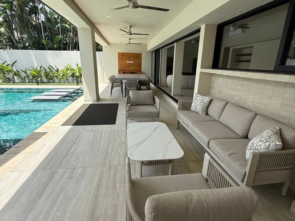 Casa en Likin Moderna Remodelada (1)