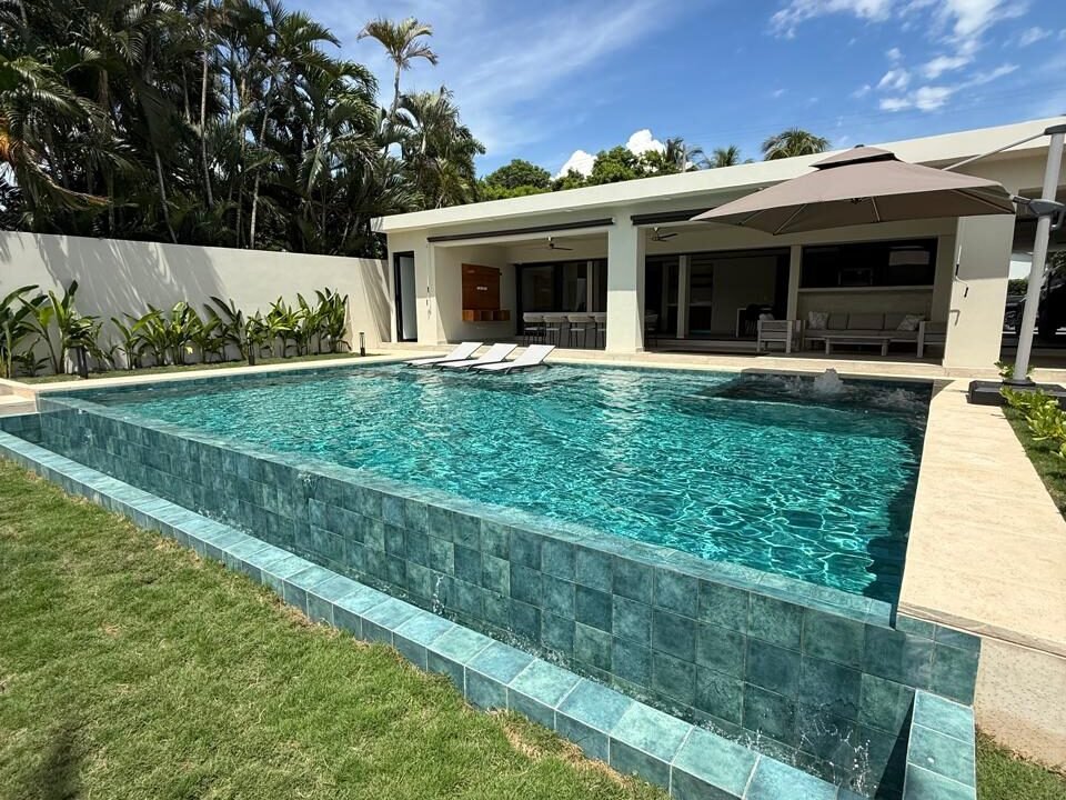 Casa en Likin Moderna Remodelada (4)