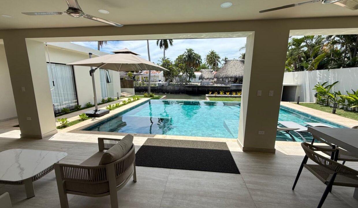 Casa en Likin Moderna Remodelada (9)
