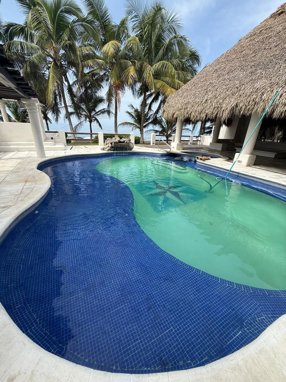 Casa en Monterrico | Frente al Mar | Con Título de Propiedad - Image 1