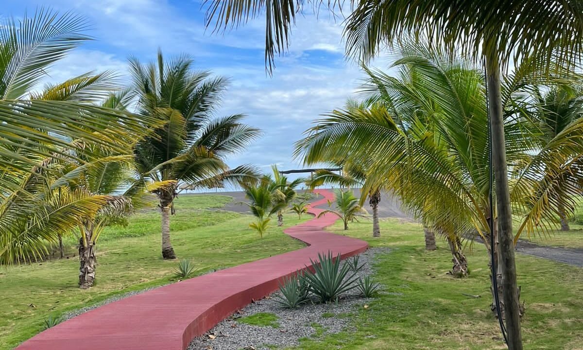Casa en Puerta del Mar Acceso al Mar Diseño Moderno (16)