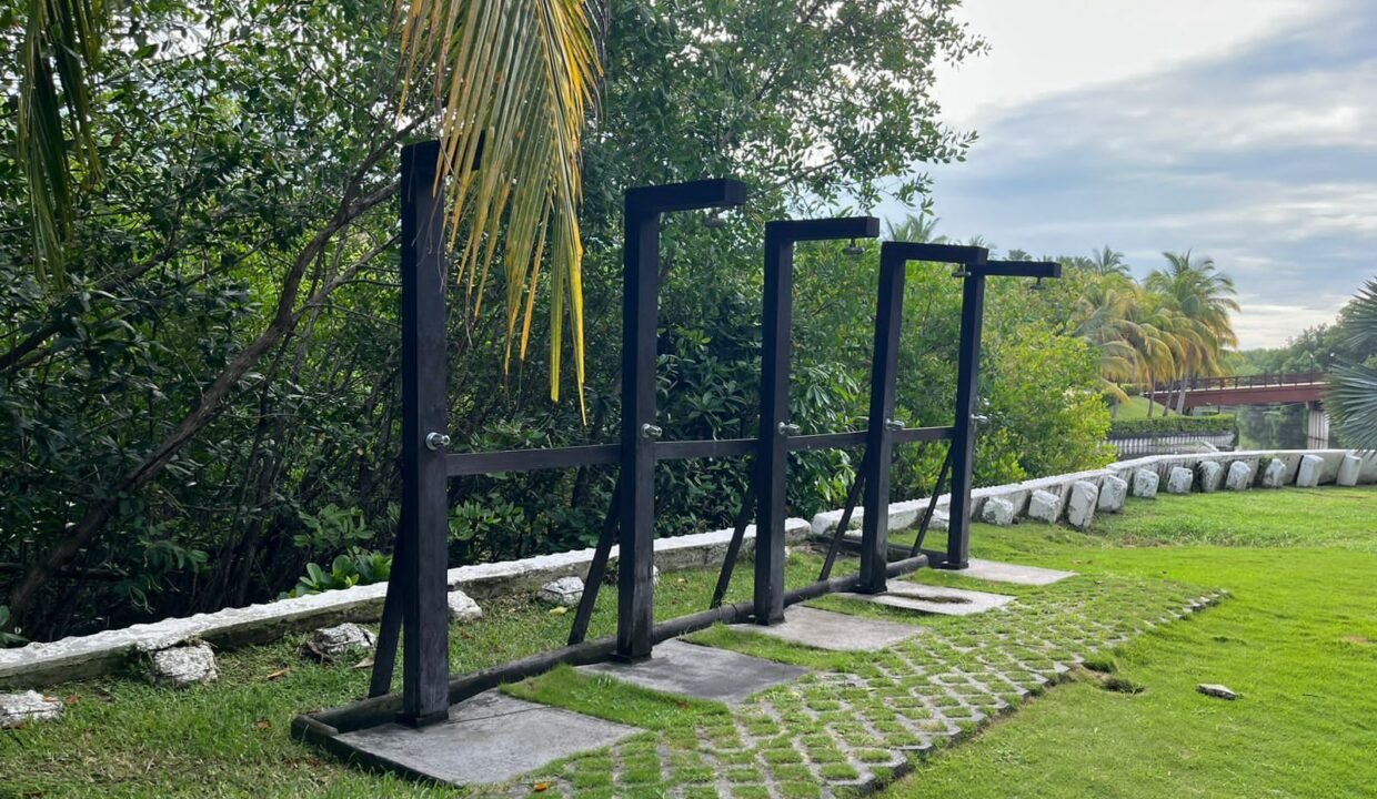 Casa en Puerta del Mar Acceso al Mar Diseño Moderno (17)