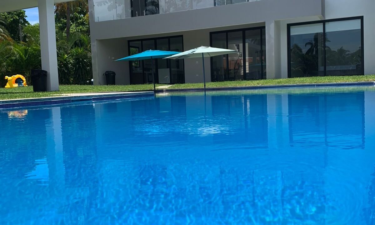 Casa en Puerta del Mar Acceso al Mar Diseño Moderno (23)