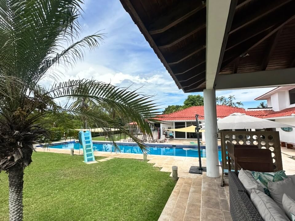 Casa en Puntavela Moderna y Minimalista (20)