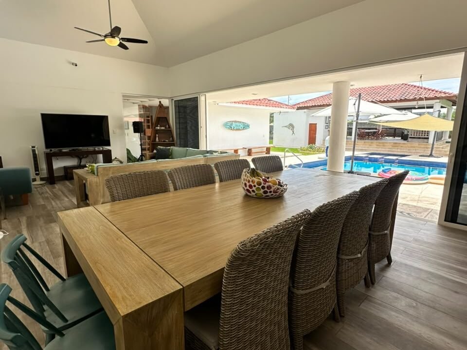 Casa en Puntavela Moderna y Minimalista (8)