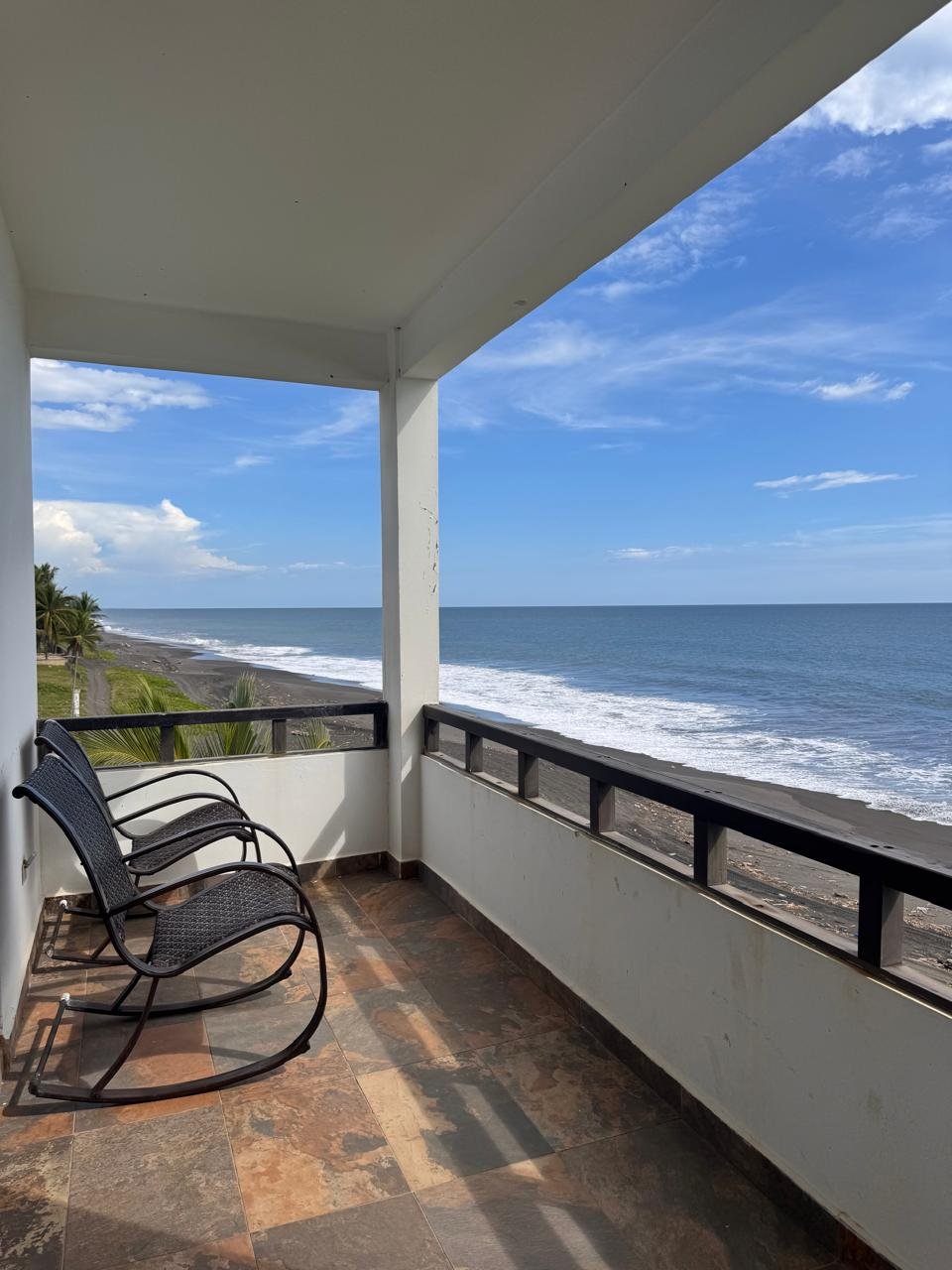 Apartamento en Condominio El Muelle | Monterrico, Aldea el Sunzo - Image 1